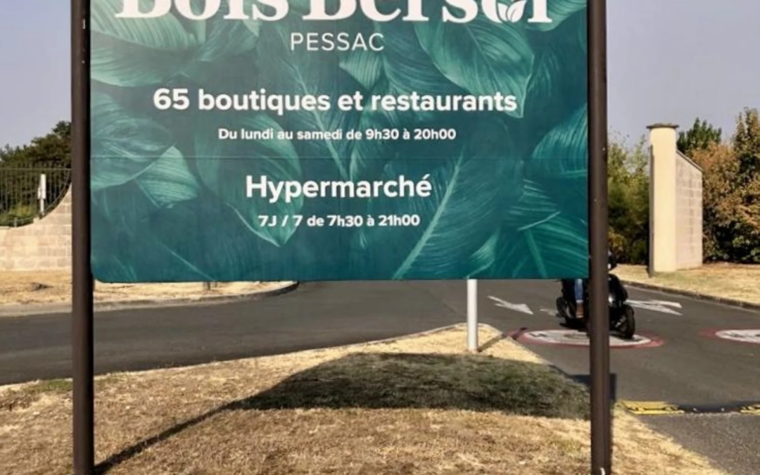 Enseigne Publicitaire à Saint-Chamas – Décoration Premium
