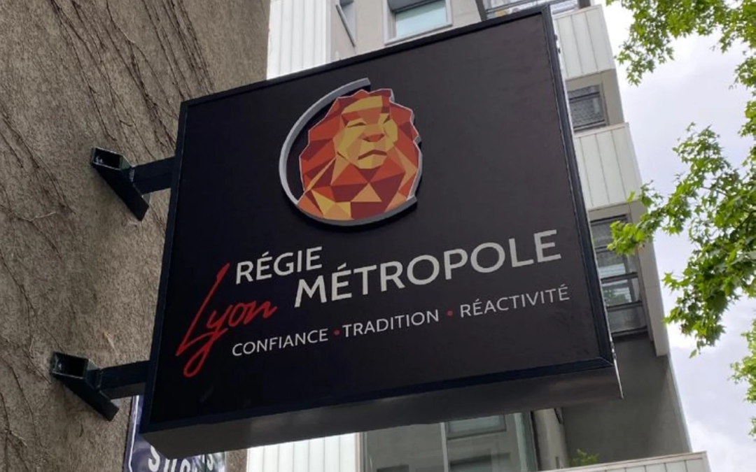 Enseigne Publicitaire à Pélissanne – Solutions Visuelles