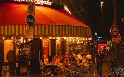 Enseigne Lumineuse à Eyguières – Design Innovant