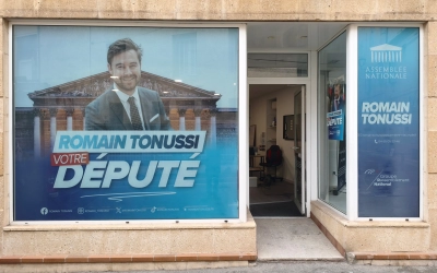 Vitrophanie vinyle microperforé en miroir à Salon-de-Provence